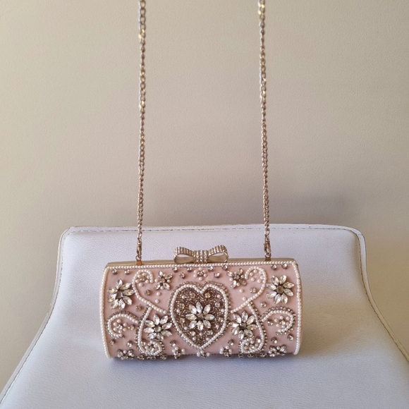 Forever New Clucth - Picture 3 of 5